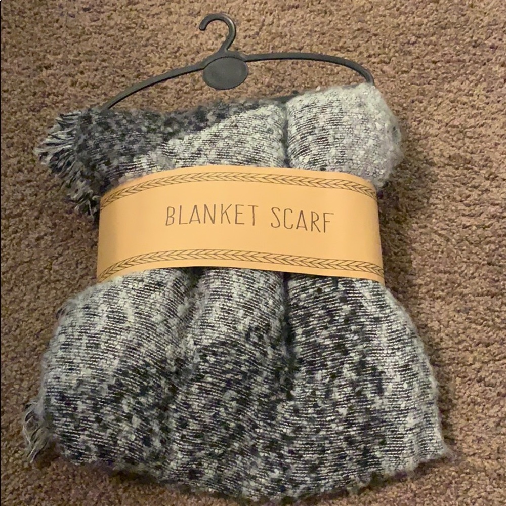 Blanket Scarf